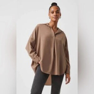 Ya Ya Womens Nude Tan Top Oversized Blouse Long Sleeve Size US 8 NWT